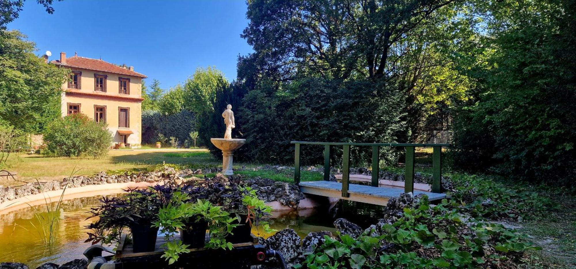 Le Manoir De La Belle Endormie Acomodação com café da manhã Valréas Exterior foto